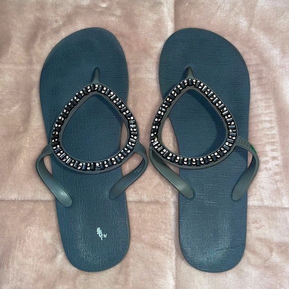 Sanuk Shoes - Sanuk flip flops